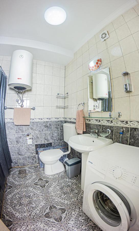 Apartment Emili City Center Бар Екстер'єр фото